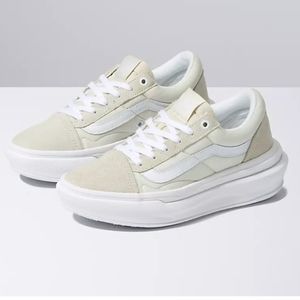 VANS Old Skool Overt CC Shoe
